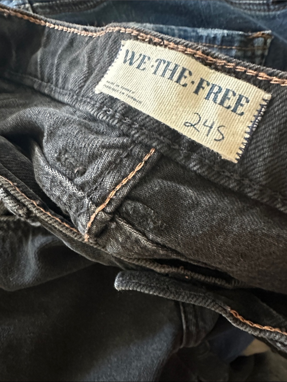 We The Free Washed Black Balloon Crop Jeans - Picture 8 of 8